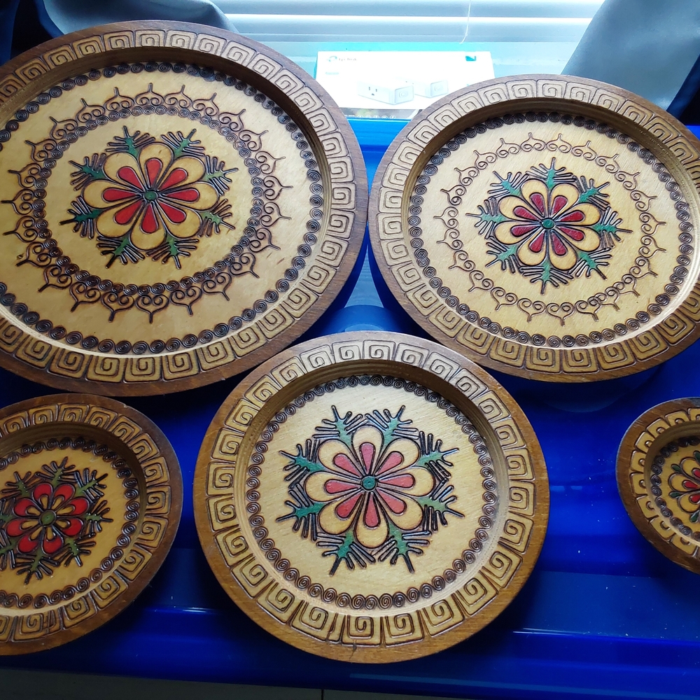 Handcrafted Floral Wooden Plates Set